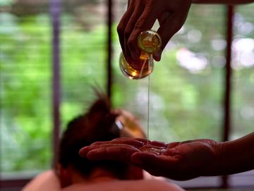 Aromatic Oil Massage
